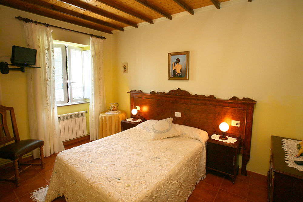 Pension Casa Elena Foro Bagian luar foto